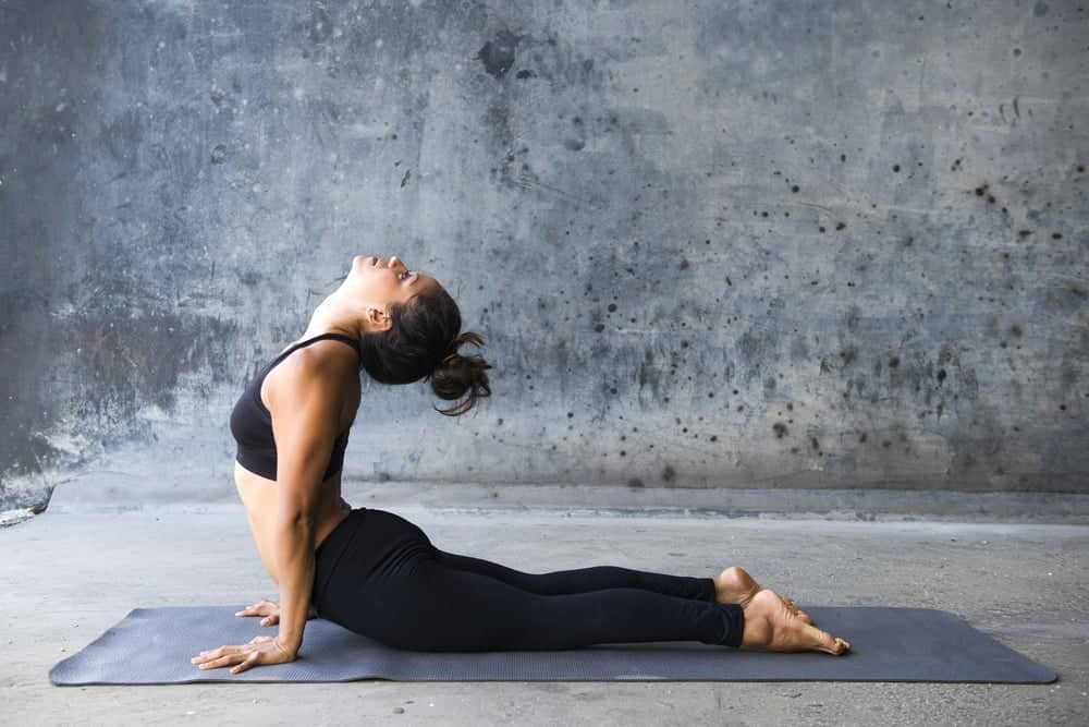 bai-tap-yoga-thoat-vi-dia-dem-l4-l5-4 bài tập thoát vị đĩa đệm l4 l5