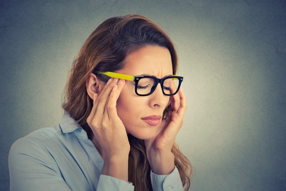 mắt nhạy cảm với ánh sáng