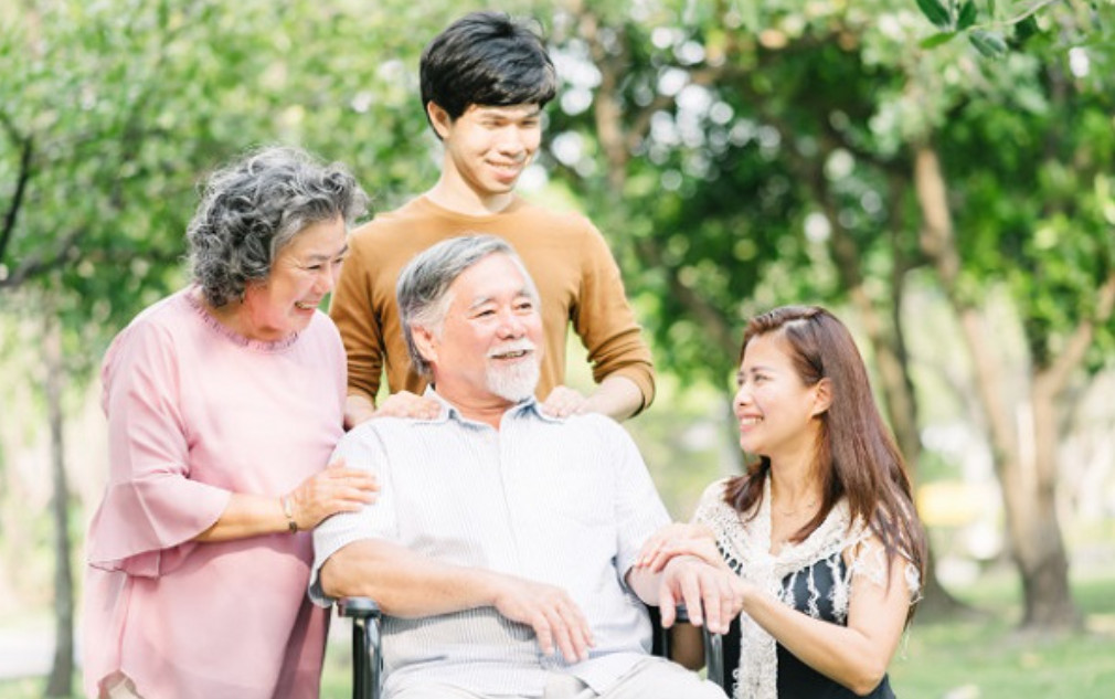 dau-hieu-nhan-biet-nhoi-mau-co-tim-cap-o-nguoi-cao-tuoi-hinh-2 Chủ động tầm soát ngăn ngừa nhồi máu cơ tim ở người cao tuổi.