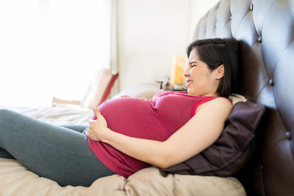 Gò bụng liên tục có phải sắp sinh? Cơn gò như thế nào thì nhập viện?