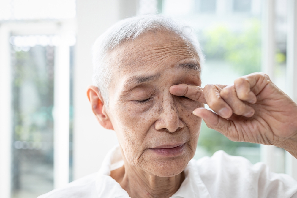 mổ bong võng mạc bao lâu thì khỏi tùy vào cách chăm sóc