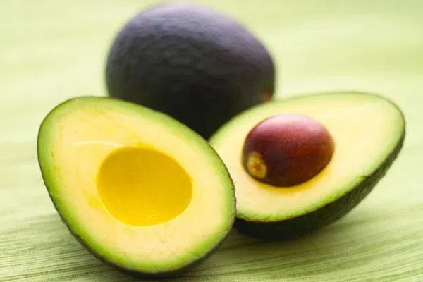 ngay-den-do-1 Qủa bơ tốt cho ngày đèn đỏ