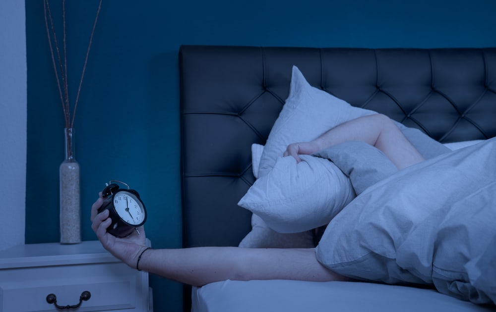 Mắt nhạy cảm với ánh sáng ảnh hưởng giấc ngủ: Làm sao để khắc phục?