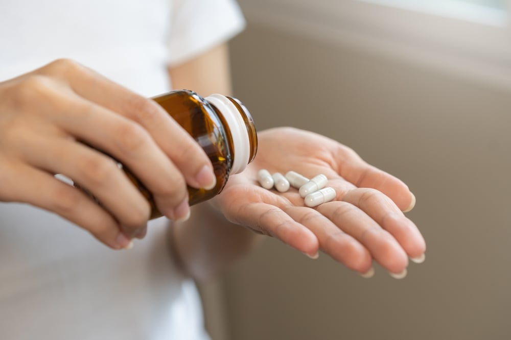 noi-mun-o-mep-vung-kin-nu-3 điều trị nổi mụn ở mép vùng kín