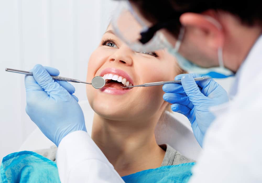 Những lưu ý khi đi trám răng để không gặp những tác hại của việc trám răng