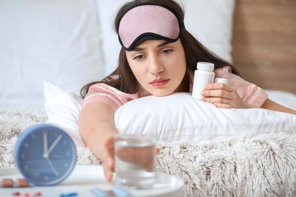 5 rủi ro khôn lường khi uống thuốc ngủ không đúng cách