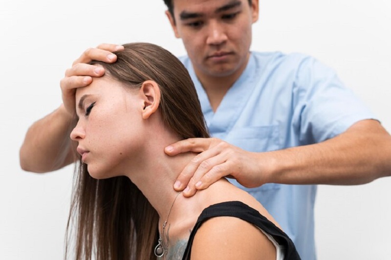 gian-day-chang-vai-3 Bác sĩ chuyên khoa thăm khám, xử trí với giãn dây chằng vai