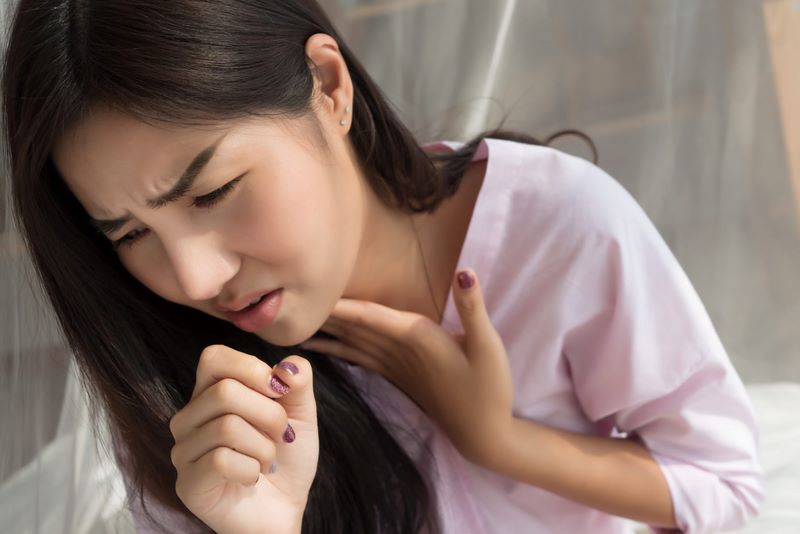 Tuyệt đối không chủ quan với dấu hiệu ho kéo dài hoặc ho kèm đờm, ra máu